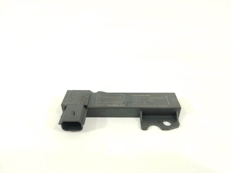 Recambio de antena para ford focus st-line referencia OEM IAM DS7T15K603AA  