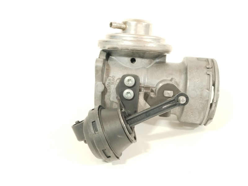 Recambio de valvula egr para audi a3 (8l1) 1.9 tdi referencia OEM IAM 038131501H  