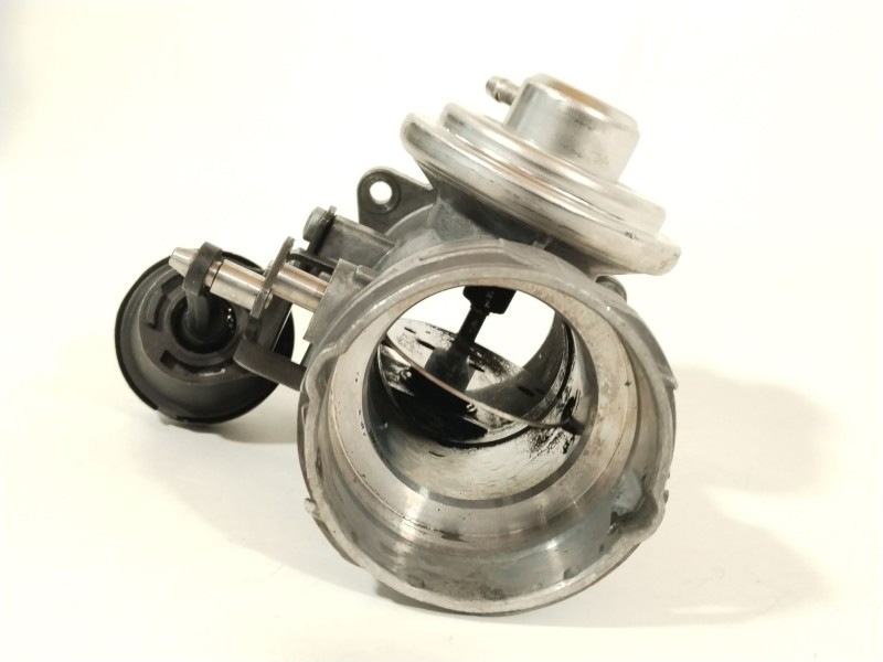 Recambio de valvula egr para audi a3 (8l1) 1.9 tdi referencia OEM IAM 038131501H  