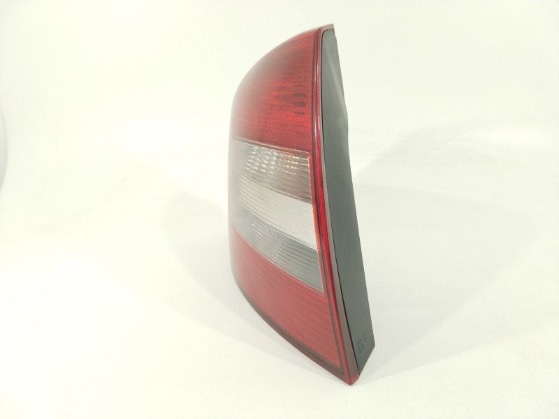 Recambio de piloto trasero izquierdo para skoda octavia berlina (1z3) elegance referencia OEM IAM 1Z5945095B  