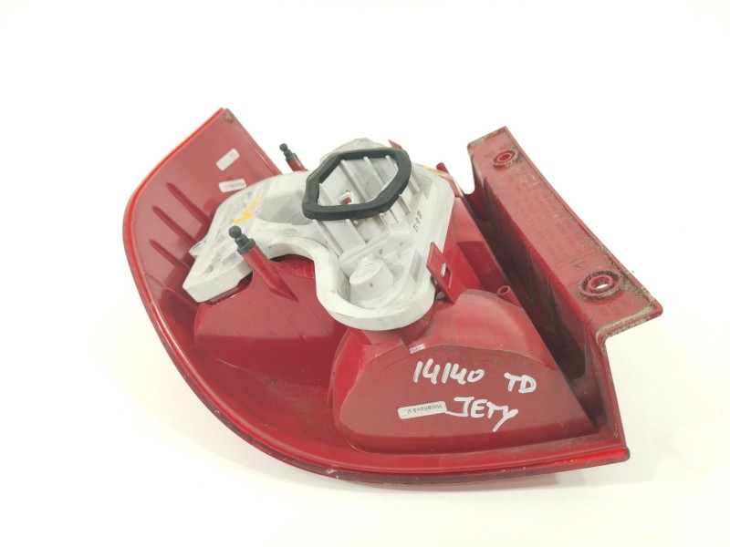 Recambio de piloto trasero derecho para skoda yeti (5l) 1.2 tsi referencia OEM IAM   