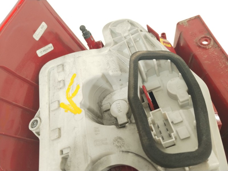 Recambio de piloto trasero derecho para skoda yeti (5l) 1.2 tsi referencia OEM IAM   