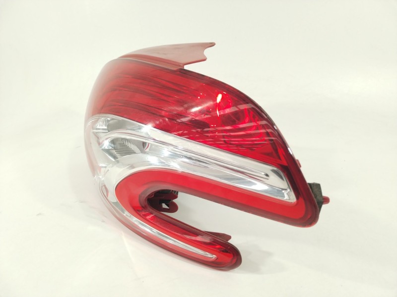 Recambio de piloto trasero derecho para peugeot 208 i (ca_, cc_) 1.2 vti 82 referencia OEM IAM 9672628380  