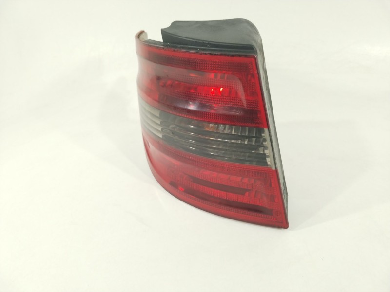 Recambio de piloto trasero izquierdo para mercedes-benz clase b (w245) 200 cdi (245.208) referencia OEM IAM A1698202364  