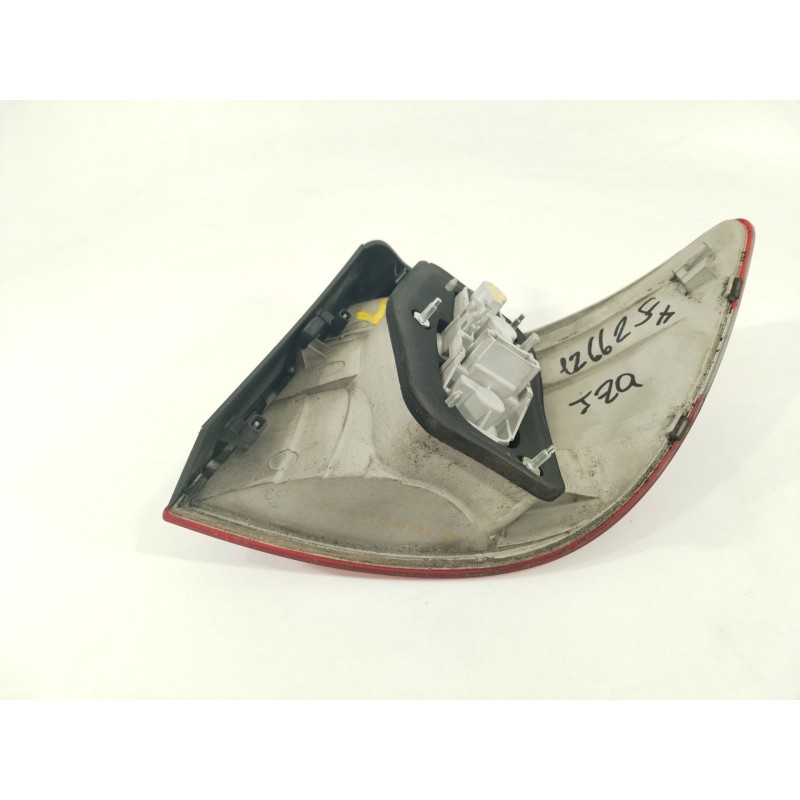 Recambio de piloto trasero izquierdo para mercedes-benz clase b (w245) 200 cdi (245.208) referencia OEM IAM A1698202364  