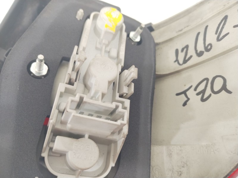 Recambio de piloto trasero izquierdo para mercedes-benz clase b (w245) 200 cdi (245.208) referencia OEM IAM A1698202364  