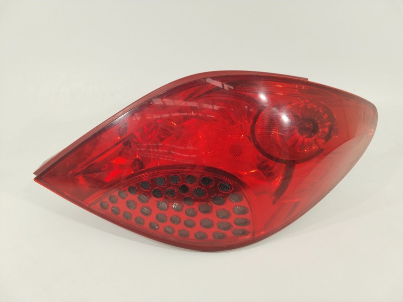 Recambio de piloto trasero derecho para peugeot 207/207+ (wa_, wc_) 1.4 16v referencia OEM IAM 9649986580  