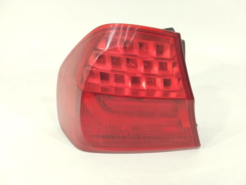 Recambio de piloto trasero izquierdo para bmw serie 3 berlina (e90) 320d referencia OEM IAM 63214871731  