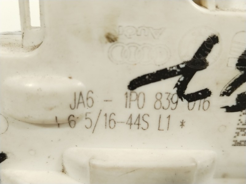 Recambio de cerradura puerta trasera derecha para seat leon (1p1) 1.9 tdi referencia OEM IAM 1P0839016  