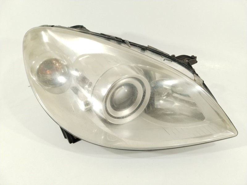 Recambio de faro derecho para mercedes-benz clase b (w245) 200 cdi (245.208) referencia OEM IAM A1698203861  