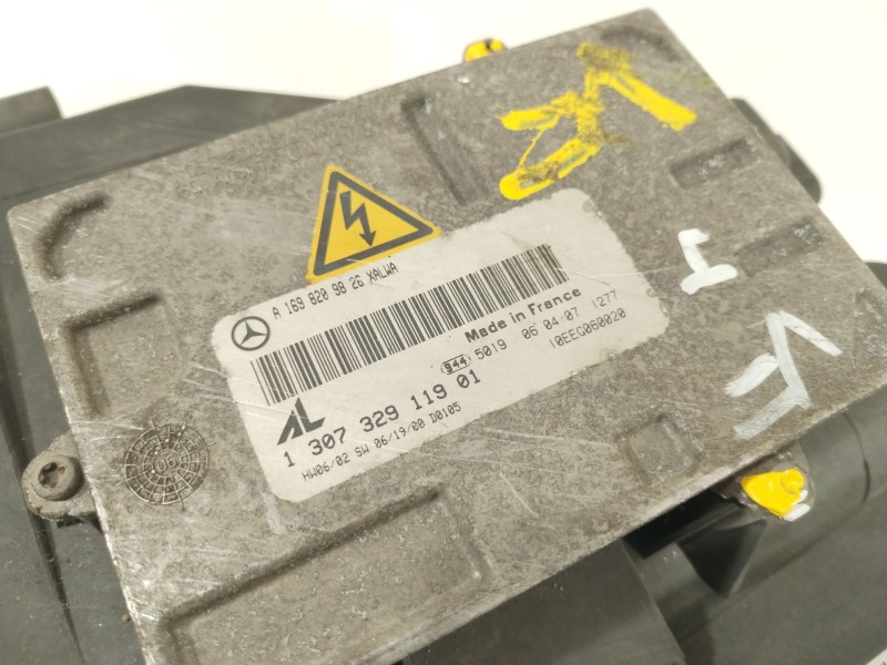 Recambio de faro derecho para mercedes-benz clase b (w245) 200 cdi (245.208) referencia OEM IAM A1698203861  