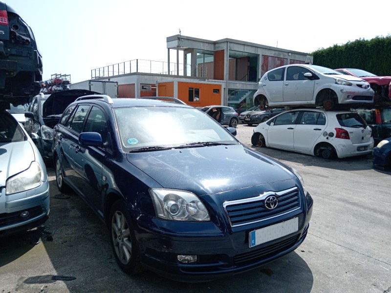 toyota avensis sedán (_t25_) del año 2006