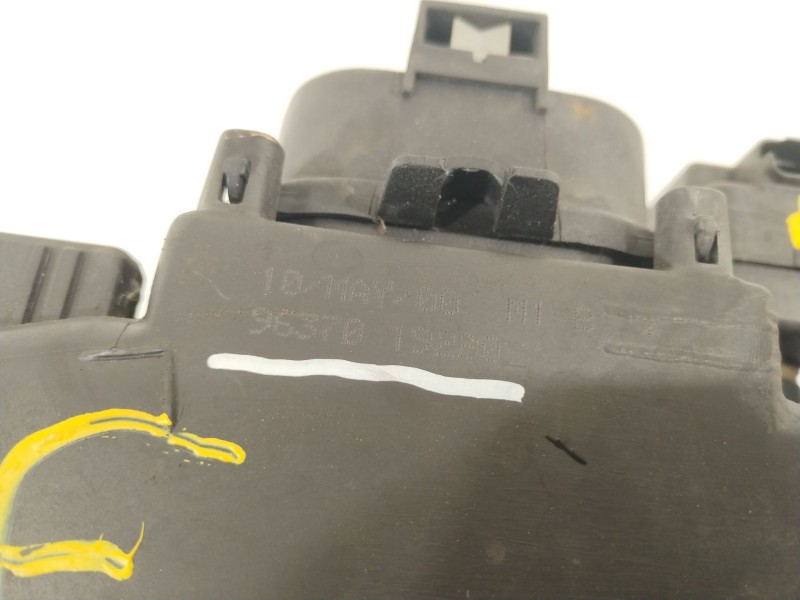 Recambio de faro derecho para citroën xsara (n1) 1.9 td referencia OEM IAM 9637019280  