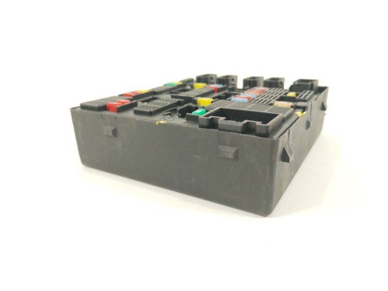Recambio de caja reles / fusibles para renault scénic iii (jz0/1_) 1.5 dci referencia OEM IAM 284B67924R  