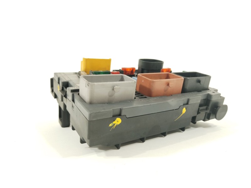 Recambio de caja reles / fusibles para peugeot 308 i (4a_, 4c_) 1.6 hdi referencia OEM IAM 9666700480  BSMR0500