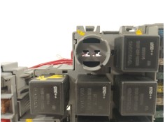 Recambio de caja reles / fusibles para volvo xc90 i (275) d5 awd referencia OEM IAM 30656936   2