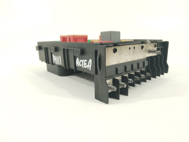 Recambio de caja reles / fusibles para seat altea (5p1) 1.6 tdi referencia OEM IAM 1K0937125D  