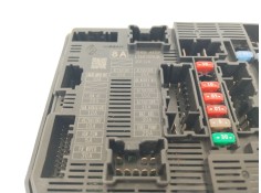 Recambio de caja reles / fusibles para dacia sandero iii 1.0 tce 90 referencia OEM IAM 284B64435R   2
