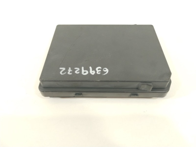 Recambio de caja reles / fusibles para dacia sandero iii 1.0 tce 90 referencia OEM IAM 284B64435R  