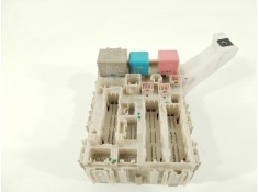 Recambio de caja reles / fusibles para toyota auris (_e15_) 1.4 (zze150_) referencia OEM IAM 8273002150A  02117J19