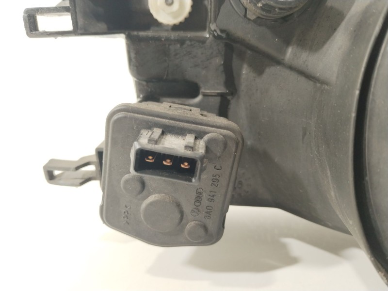 Recambio de faro izquierdo para audi 80 b4 avant (8c5) 1.9 tdi referencia OEM IAM 894941029B  