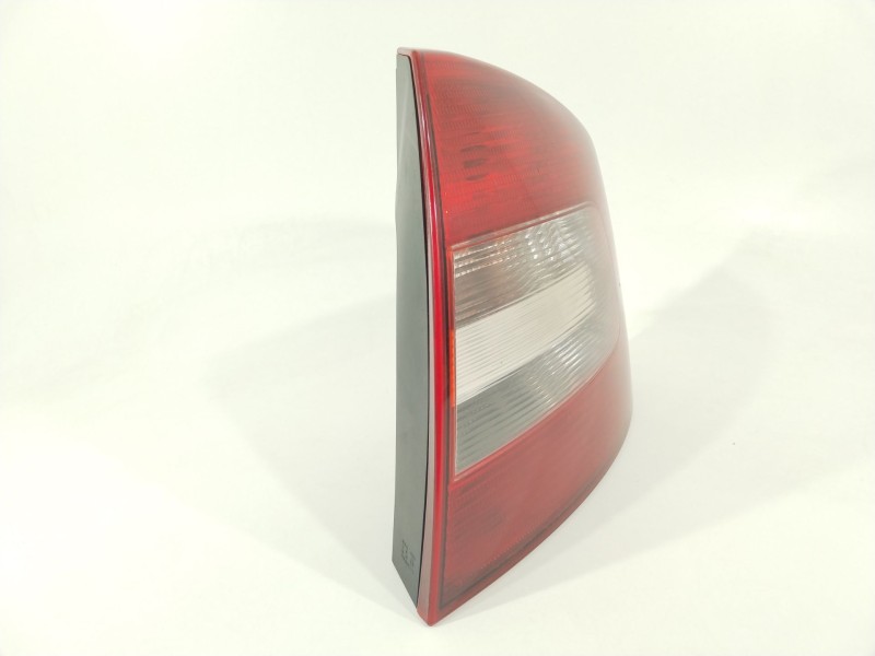 Recambio de piloto trasero derecho para skoda octavia berlina (1z3) elegance referencia OEM IAM 1Z5945096B  