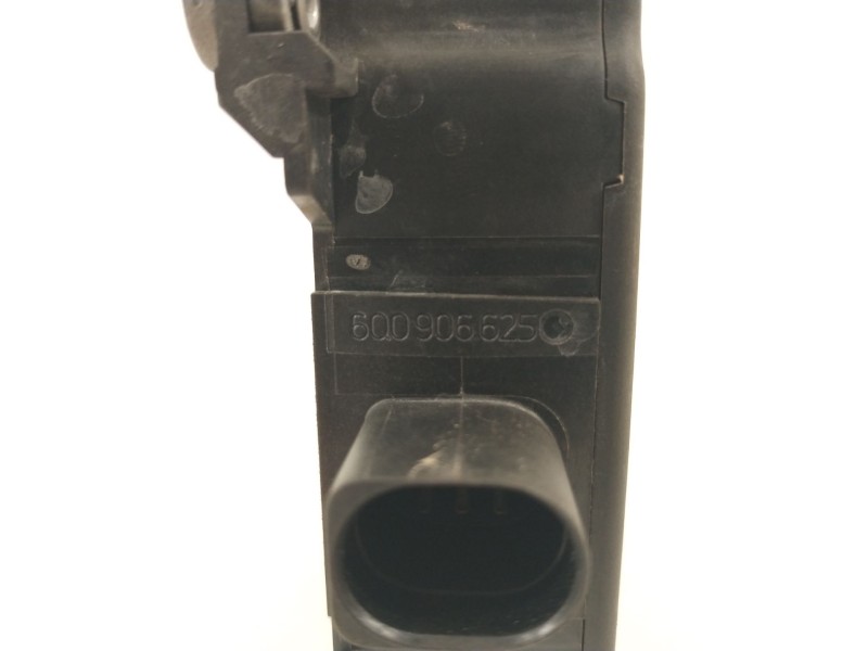 Recambio de valvula aire adicional para volkswagen golf v (1k1) 1.9 tdi 4motion referencia OEM IAM 6Q0906625  