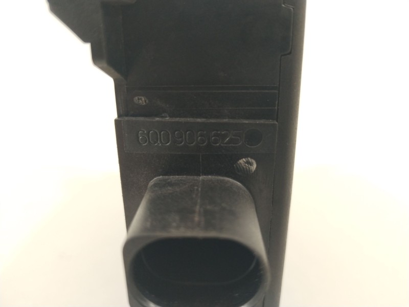 Recambio de valvula aire adicional para seat altea (5p1) 1.9 tdi referencia OEM IAM 6Q0906625  