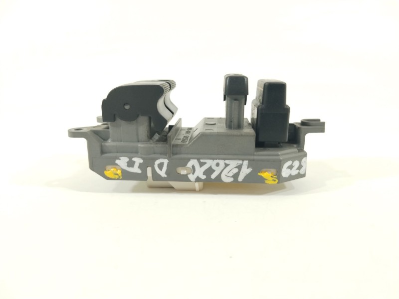 Recambio de mando elevalunas delantero izquierdo para toyota auris luna+ referencia OEM IAM 8404002070  