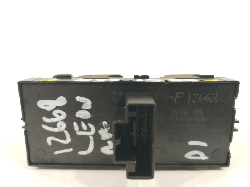 Recambio de mando elevalunas delantero izquierdo para seat leon (5f1) 2.0 tdi referencia OEM IAM 5G0959857A  