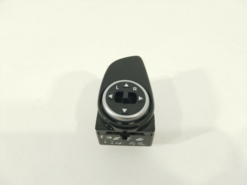 Recambio de mando retrovisor para hyundai i20 go! brasil referencia OEM IAM 299140228  