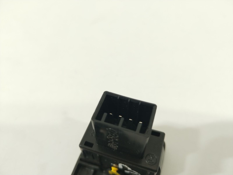 Recambio de mando elevalunas delantero derecho para fiat nuova 500 (150) by diesel referencia OEM IAM 735450602  