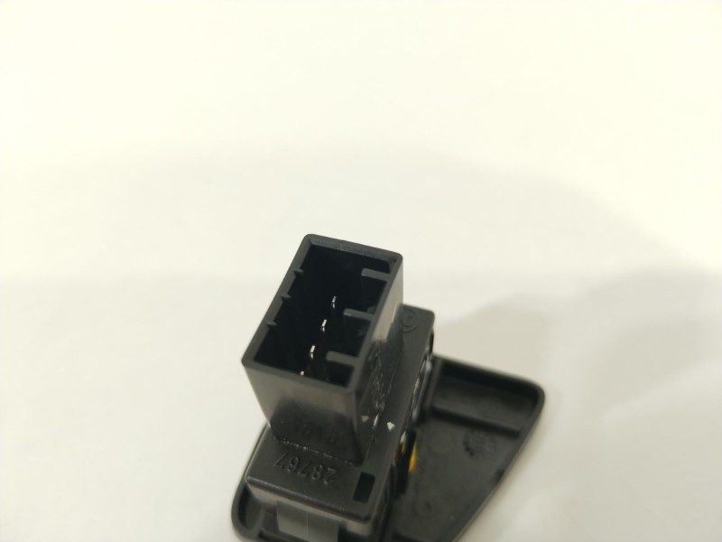 Recambio de mando elevalunas delantero izquierdo para fiat nuova 500 (150) by diesel referencia OEM IAM 735450601  