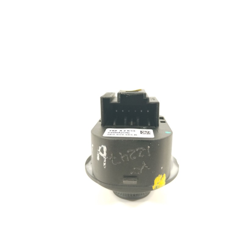 Recambio de mando retrovisor para skoda octavia iii combi (5e5, 5e6) 1.6 tdi referencia OEM IAM 5E0959565B  