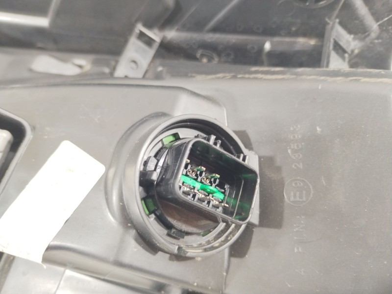 Recambio de faro derecho para hyundai tucson (nx4e, nx4a) 1.6 t-gdi plug-in-hybrid htrac referencia OEM IAM 92208N7100  