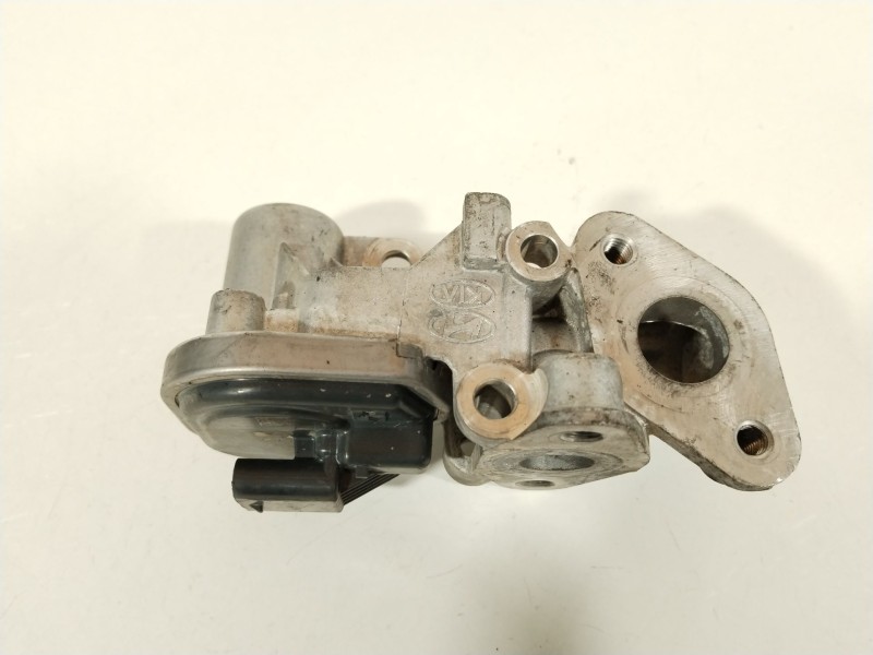 Recambio de valvula egr para kia rio (yb) referencia OEM IAM 2845008000  21032B3324