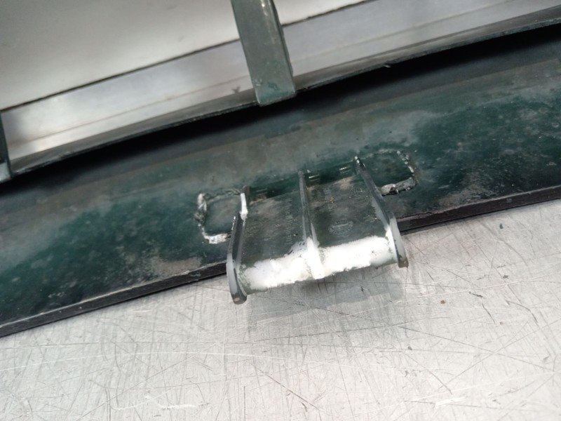 Recambio de paragolpes delantero para audi 80 b4 avant (8c5) 1.9 tdi referencia OEM IAM 8A0807111  