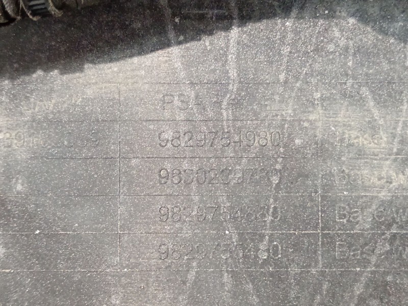 Recambio de paragolpes trasero para opel corsa f (p2jo) 1.5 (68) referencia OEM IAM 9829754980  