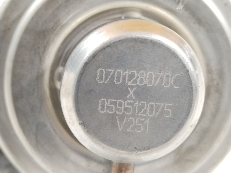 Recambio de valvula egr para volkswagen touareg (7la) tdi r5 referencia OEM IAM 070128073  070128070C