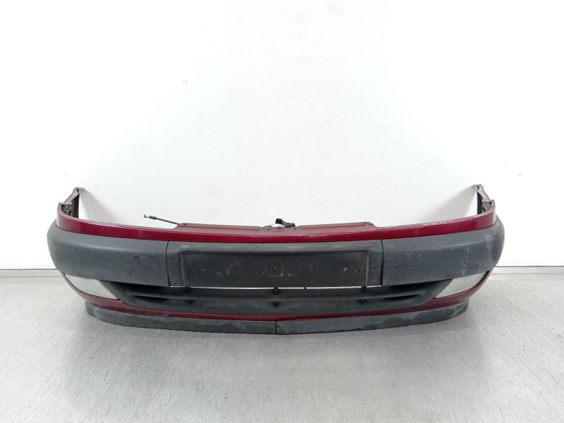 Recambio de paragolpes delantero para citroën xsara (n1) 1.9 td referencia OEM IAM 96221738  