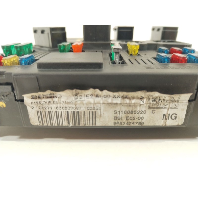 Recambio de caja reles / fusibles para peugeot 206 hatchback (2a/c) 1.4 16v referencia OEM IAM 9652474780  S118085220C Recambio de caja reles / fusibles para peugeot 206 hatchback (2a/c) 1.4 16v referencia OEM IAM 9652474780  S118085220C