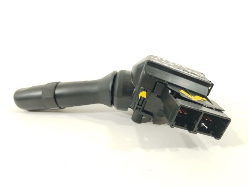 Recambio de mando limpia para toyota avensis (t27) active referencia OEM IAM 0518017F420  8465205180