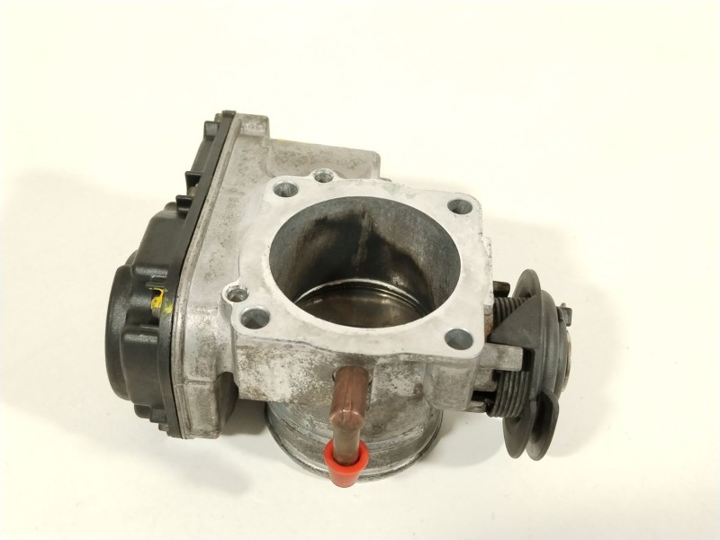 Recambio de caja mariposa para volkswagen golf iv (1j1) 1.8 t referencia OEM IAM 06A133063G  