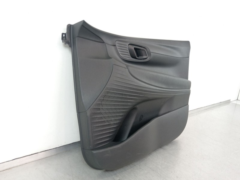 Recambio de guarnecido puerta delantera derecha para hyundai i20 iii (bc3, bi3) 1.2 referencia OEM IAM 82320Q0000  