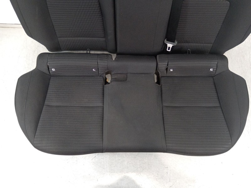 Recambio de asientos traseros para hyundai i20 iii (bc3, bi3) 1.2 referencia OEM IAM 89151000  