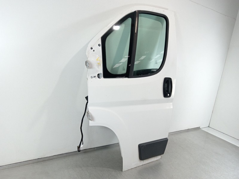 Recambio de puerta delantera izquierda para peugeot boxer furgoneta 2.2 hdi 130 referencia OEM IAM   