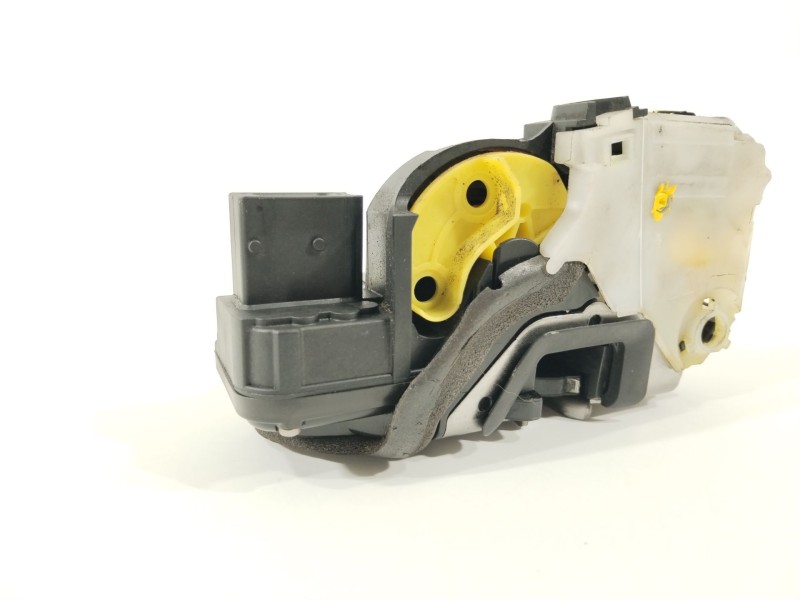 Recambio de cerradura puerta trasera izquierda para opel ampera (r12) ev 150 referencia OEM IAM 13579551  