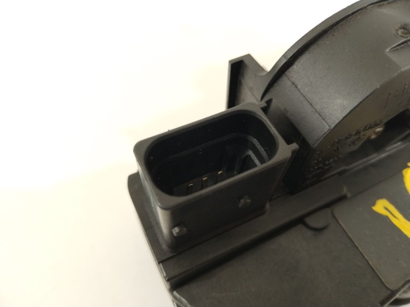 Recambio de cerradura puerta trasera derecha para opel ampera (r12) ev 150 referencia OEM IAM 13579552  