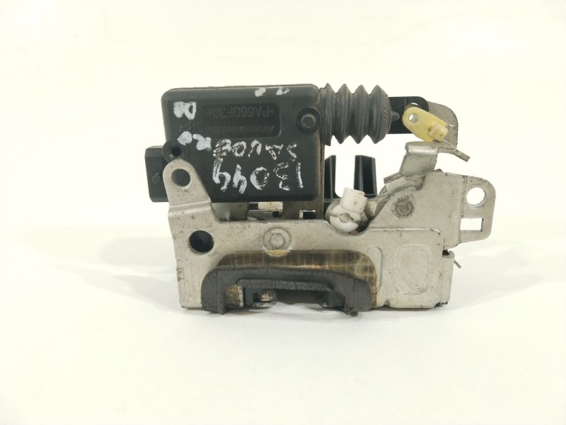 Recambio de cerradura puerta delantera derecha para dacia sandero ambiance referencia OEM IAM 8200735224  