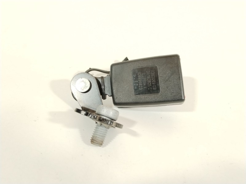 Recambio de enganche cinturon trasero izquierdo para mini mini (f56) cooper d referencia OEM IAM 7362069  72117364223